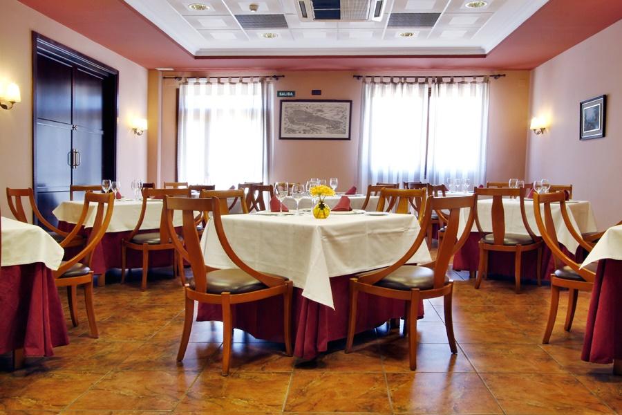 Hotel Puerta De Javalambre La Puebla De Valverde Kültér fotó