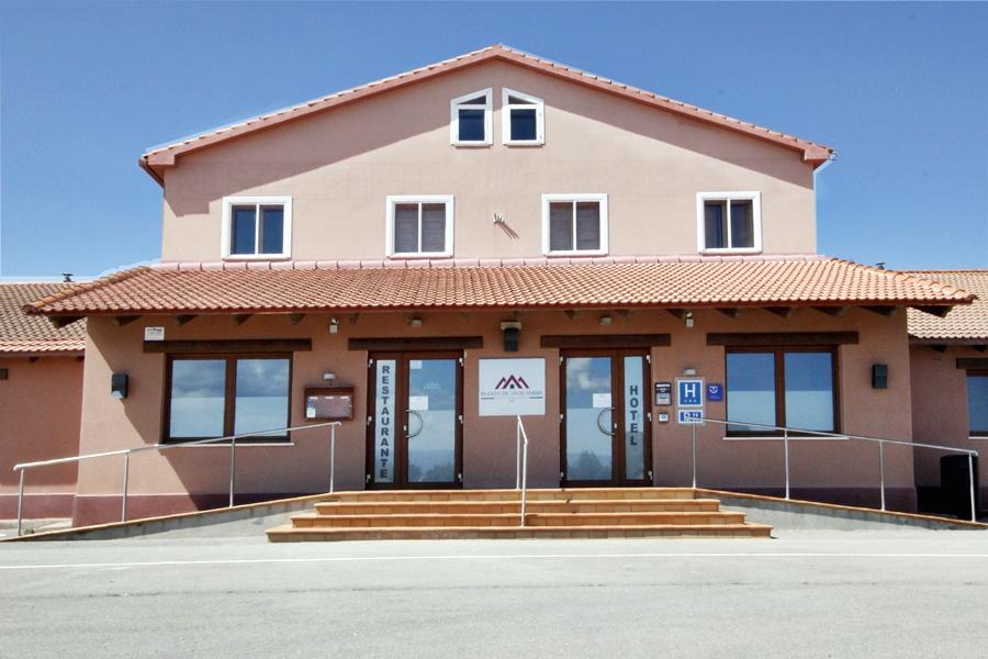 Hotel Puerta De Javalambre La Puebla De Valverde Kültér fotó